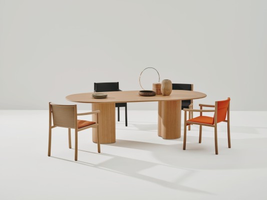 Kata Chair