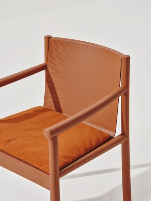 Kata Chair