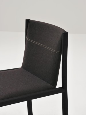 Kata Chair