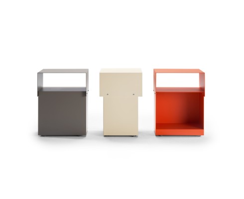 Seta Side Table