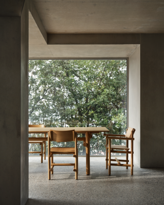 Muecke Dining Table