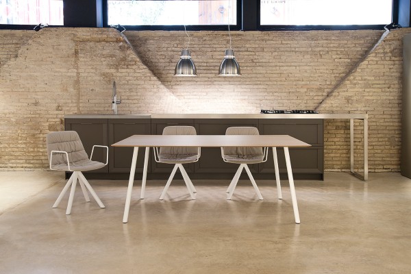 Maarten chair