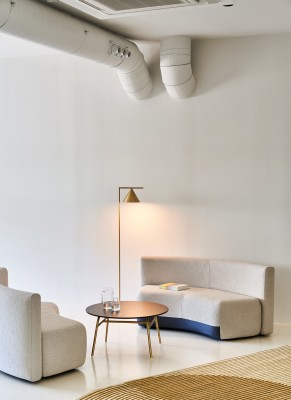 Season Sofa