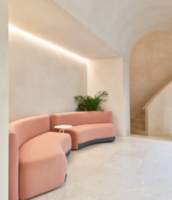 Season Sofa