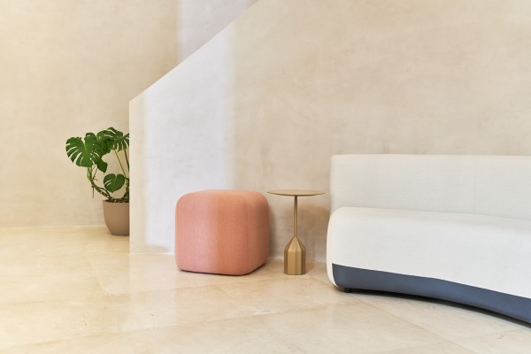 Season Sofa
