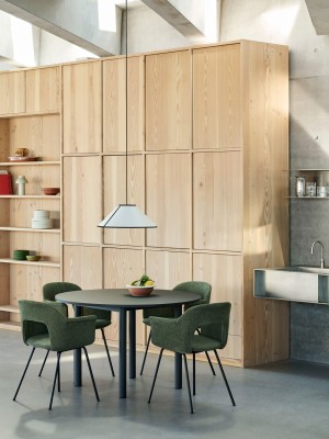 Layout Armchair