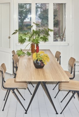 Pyramid Table 02