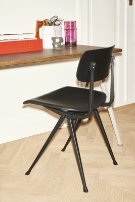 Pyramid Table 01