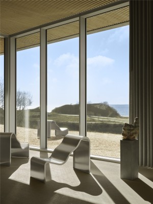 Dream View Bench