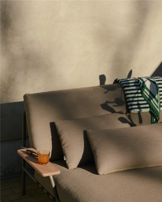Settle Lounge Bed