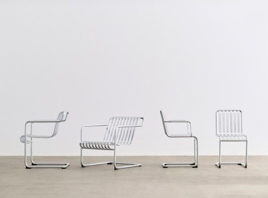 Palissade Cantilever Lounge Chair Low