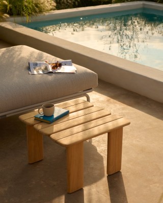 Assemble Coffee Table