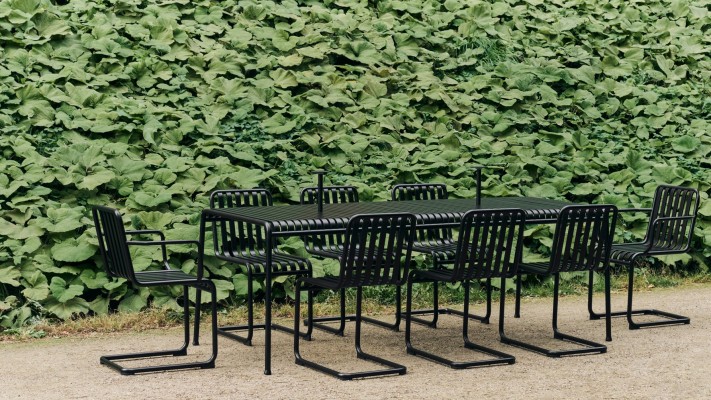 Palissade Cantilever Armchair