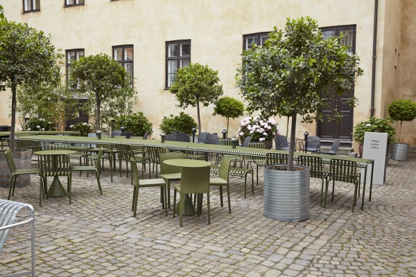 Palissade Cone Table