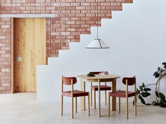 Chisel Table Round