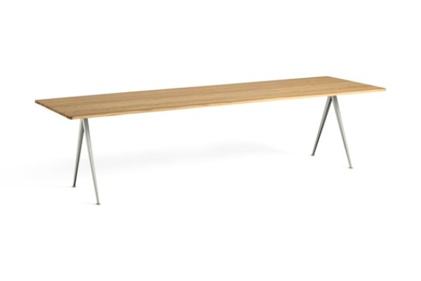 Pyramid Table 02